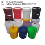 オイル潤滑剤用のプラスチック注ぎ口キャップが付いている5ガロンのプラスチックバケツ